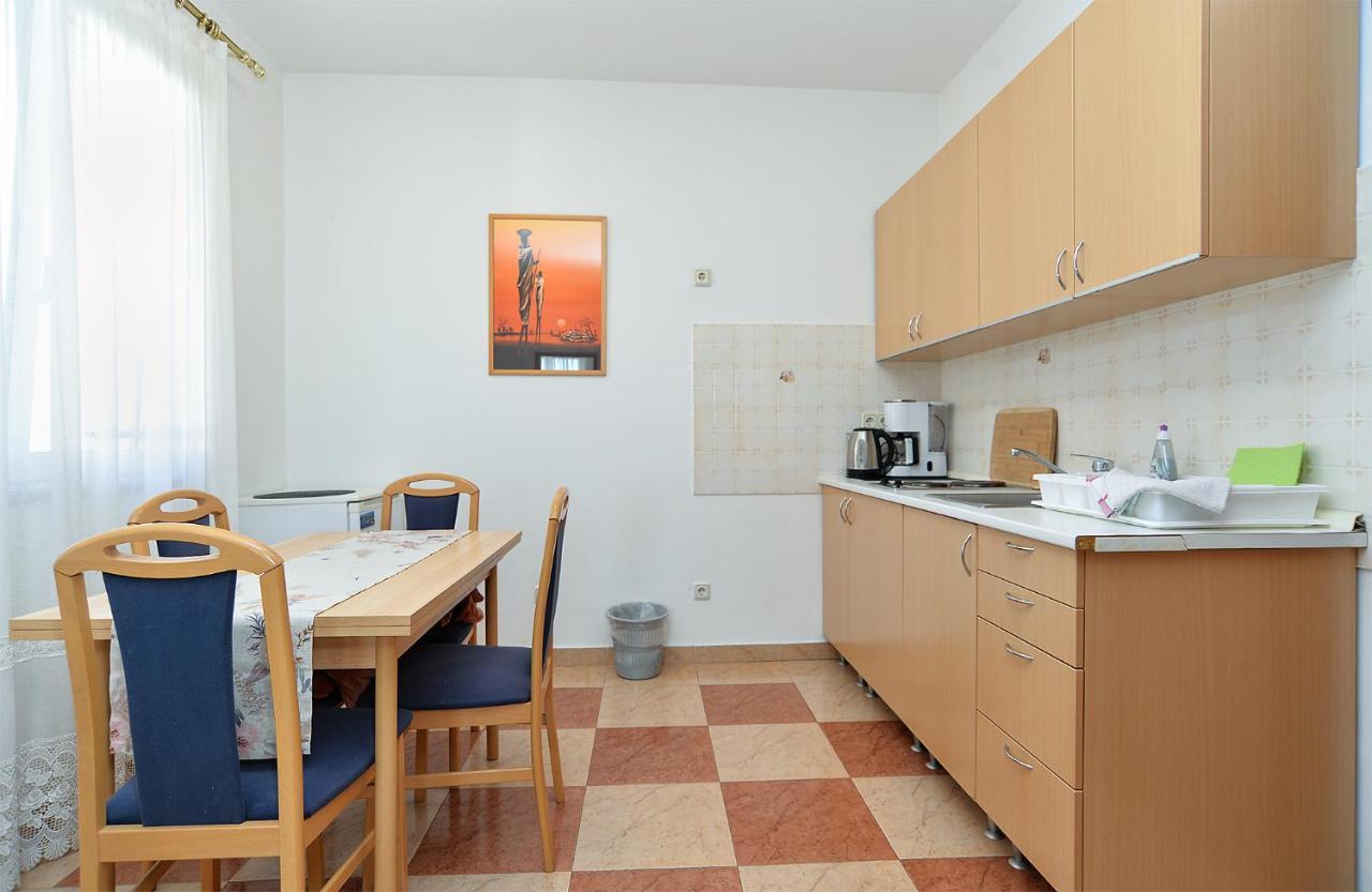 Apartments Martin 2224 Rovigno Esterno foto