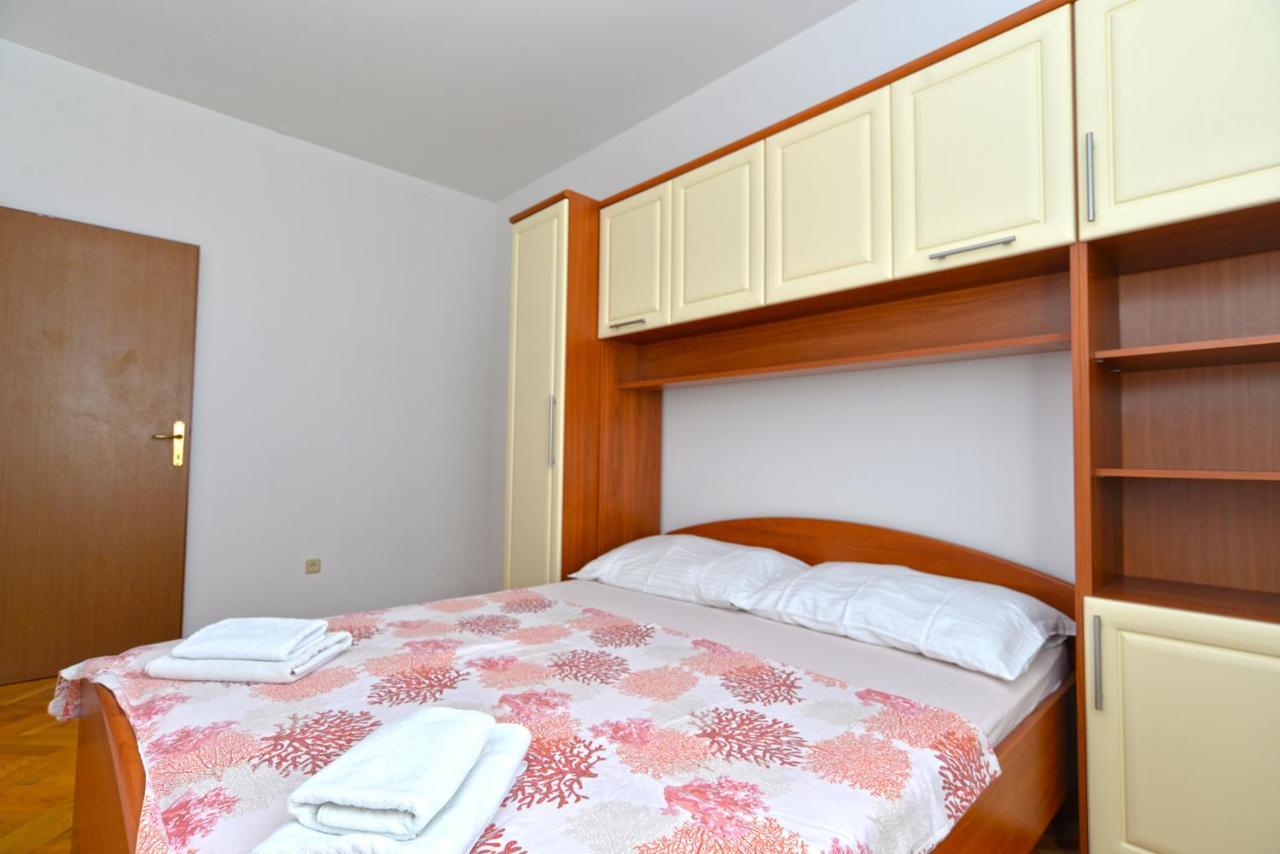 Apartments Martin 2224 Rovigno Esterno foto