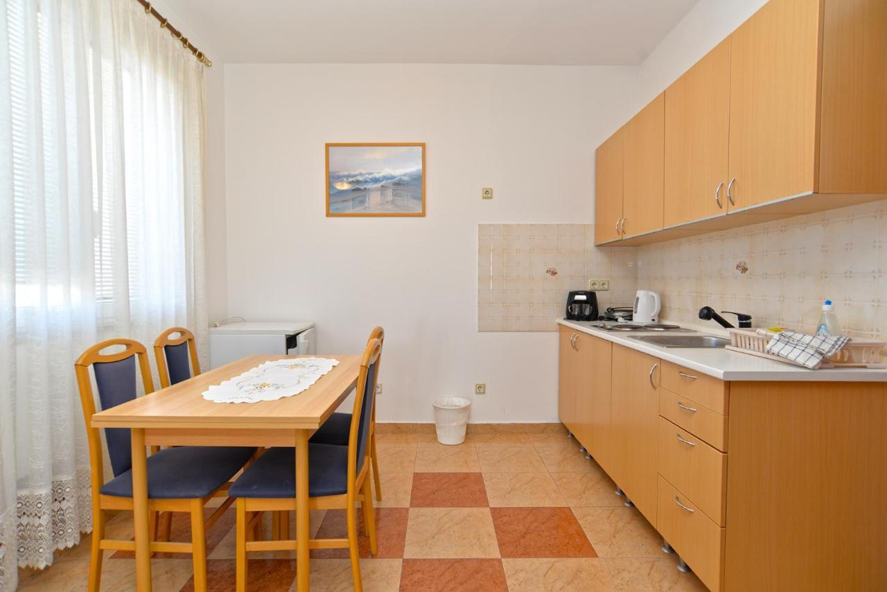 Apartments Martin 2224 Rovigno Esterno foto